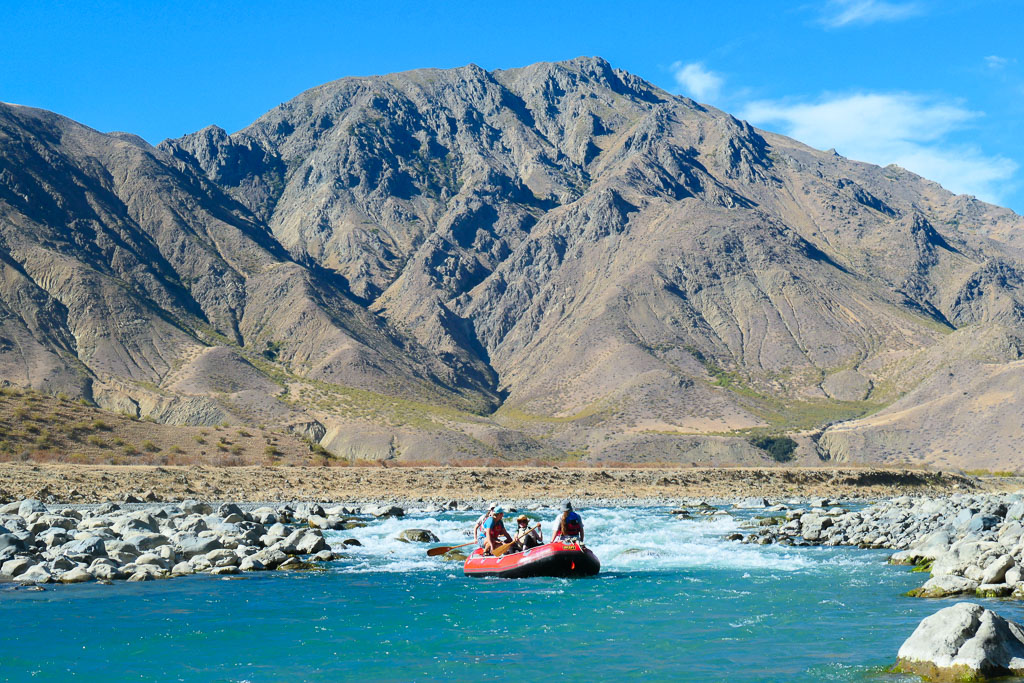 Multi-day rafting on the Clarence River